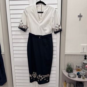 Ted Baker White & Navy Floral-Trim Sheath Dress Size 2